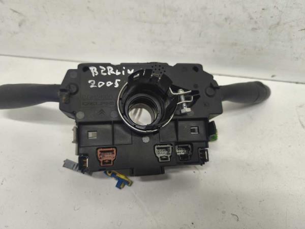 COMMODO CITROEN BERLINGO/ PEUGEOT PARTNER - Vue 4